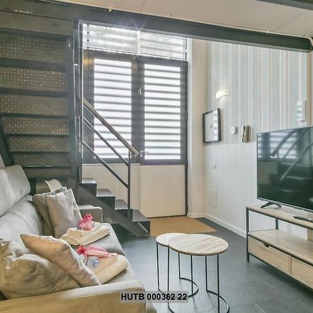 Alcam Futbol Pequeno Apartment บาร์เซโลนา ภายนอก รูปภาพ