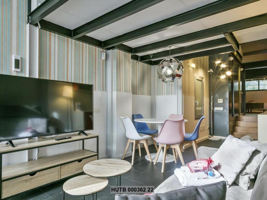 Alcam Futbol Pequeno Apartment บาร์เซโลนา ภายนอก รูปภาพ
